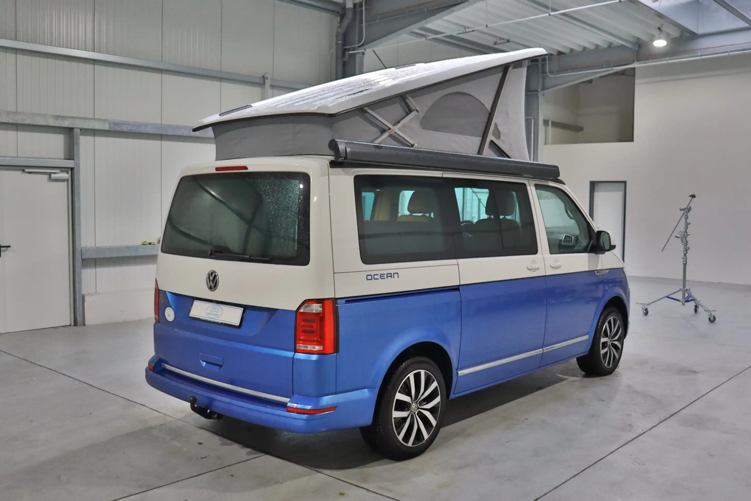 VOLKSWAGEN T6 California Ocean